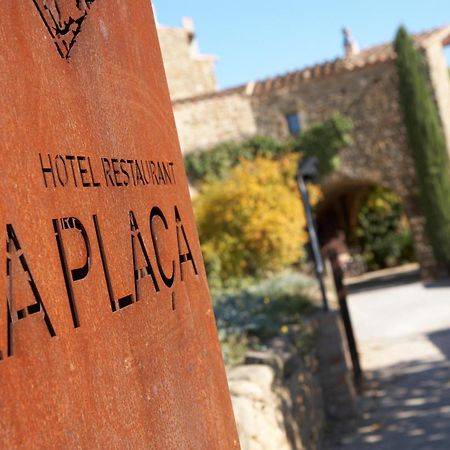 Hotel La Placa Madremanya Exteriör bild